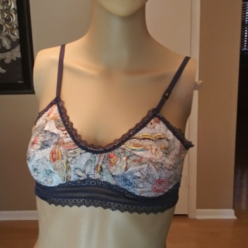 NWT Victoria Secret bra